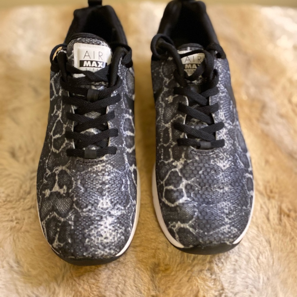 Nike Air Max Siren